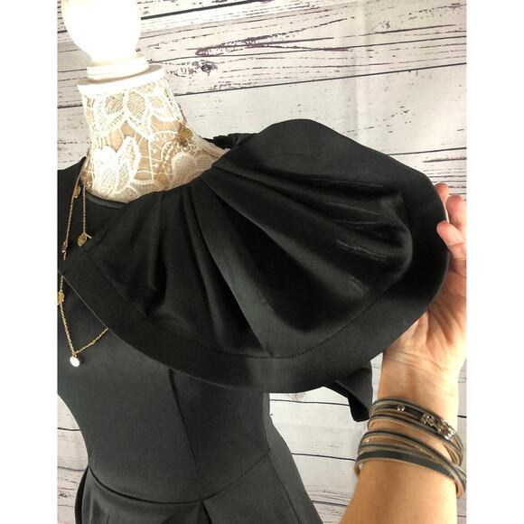 NWT Fashion Nova city heights top large cape shoulder & ruffles size medium - Picture 4 of 10